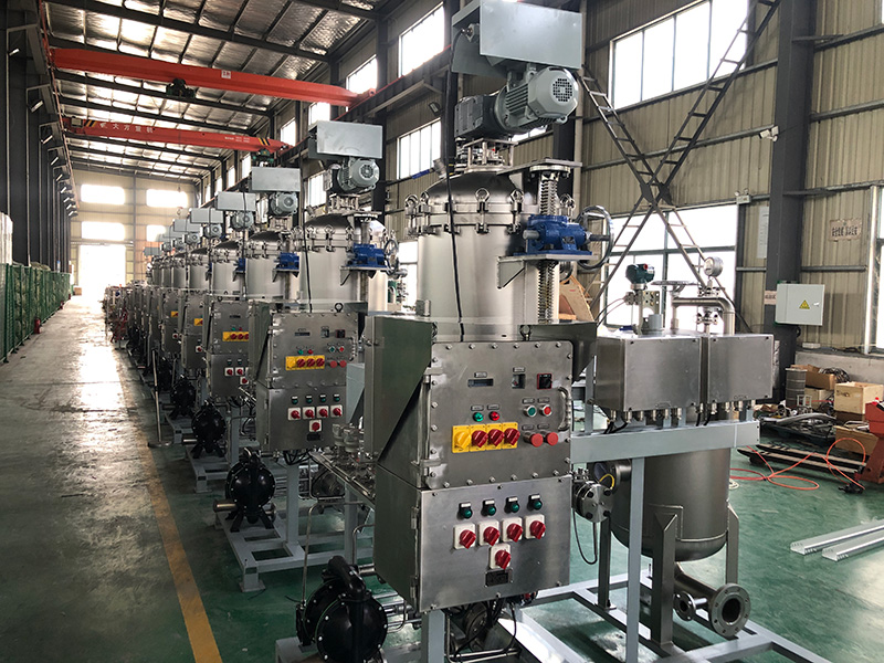 Self cleaning filtration equipment